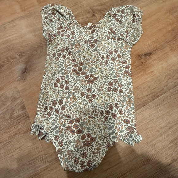 Quincy Mae Swimsuit - Picture 1 of 3